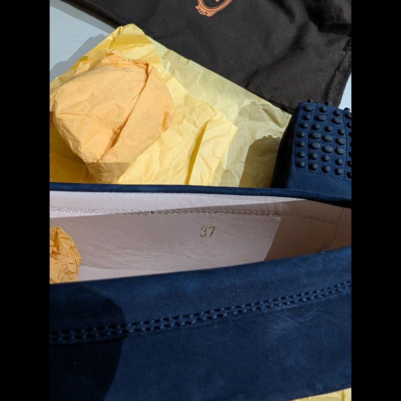 全新 Tod's 深藍色麂皮 銀扣 豆豆鞋 女生37號-9