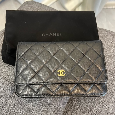 CHANEL 黑金WOC菱格紋荔枝牛皮包(寄賣）