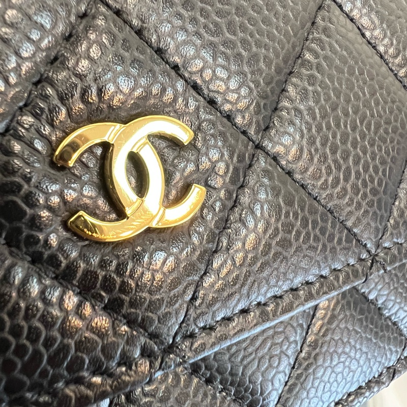 CHANEL 黑金WOC菱格紋荔枝牛皮包(寄賣)-12