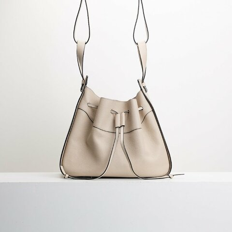 二手Loewe hammock抽繩款中號/沙色