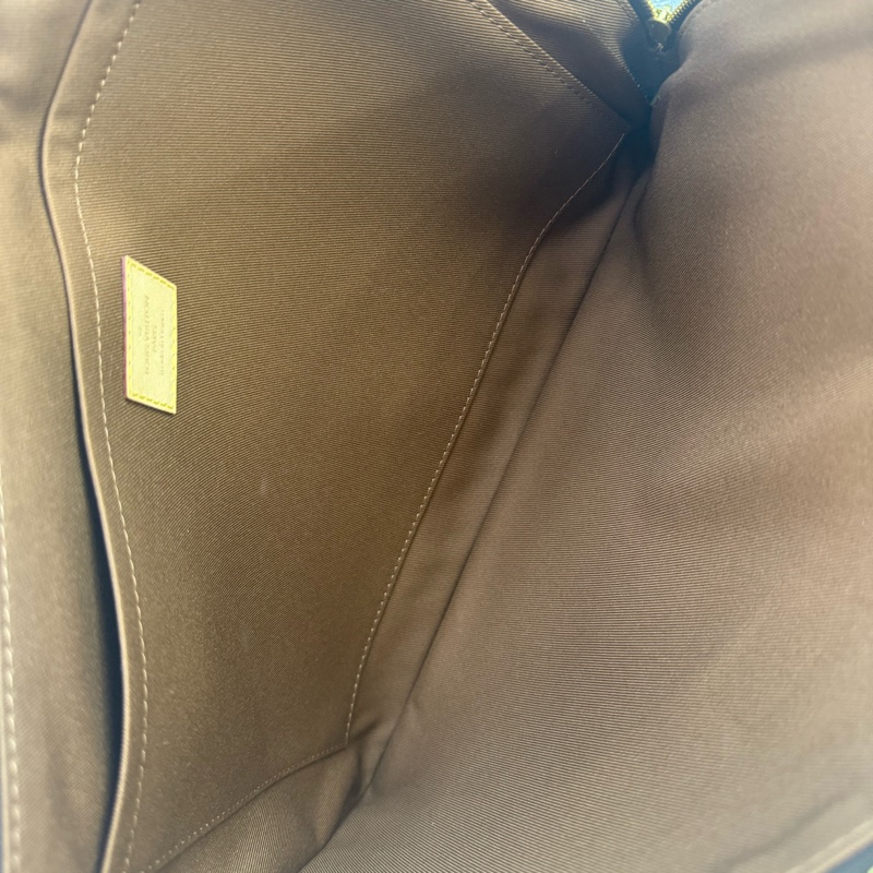 Louis Vuitton Clutch Bag (未使用品）-8