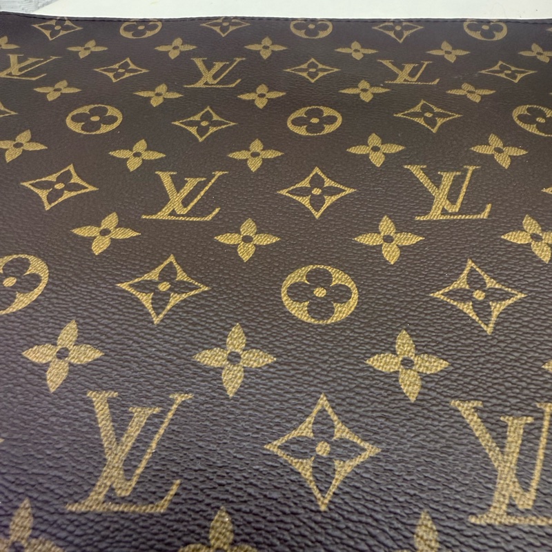 Louis Vuitton Clutch Bag (未使用品）-9