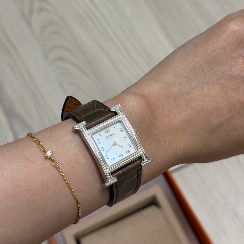 愛馬仕Hermas H鑲鑽鱷魚皮手錶21x30mm女錶⌚️-2