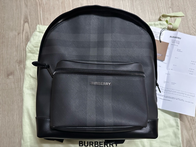 Burberry 後背包-1