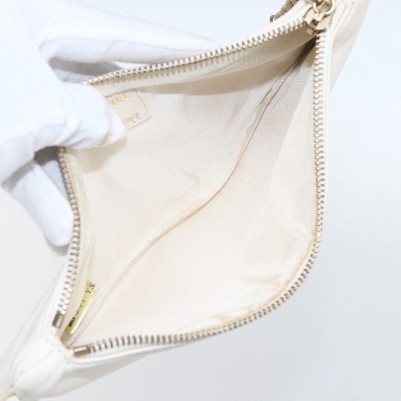 【日本直送】香奈兒山茶花手拿包 皮革 象牙色 金色 CC Auth 154902-9