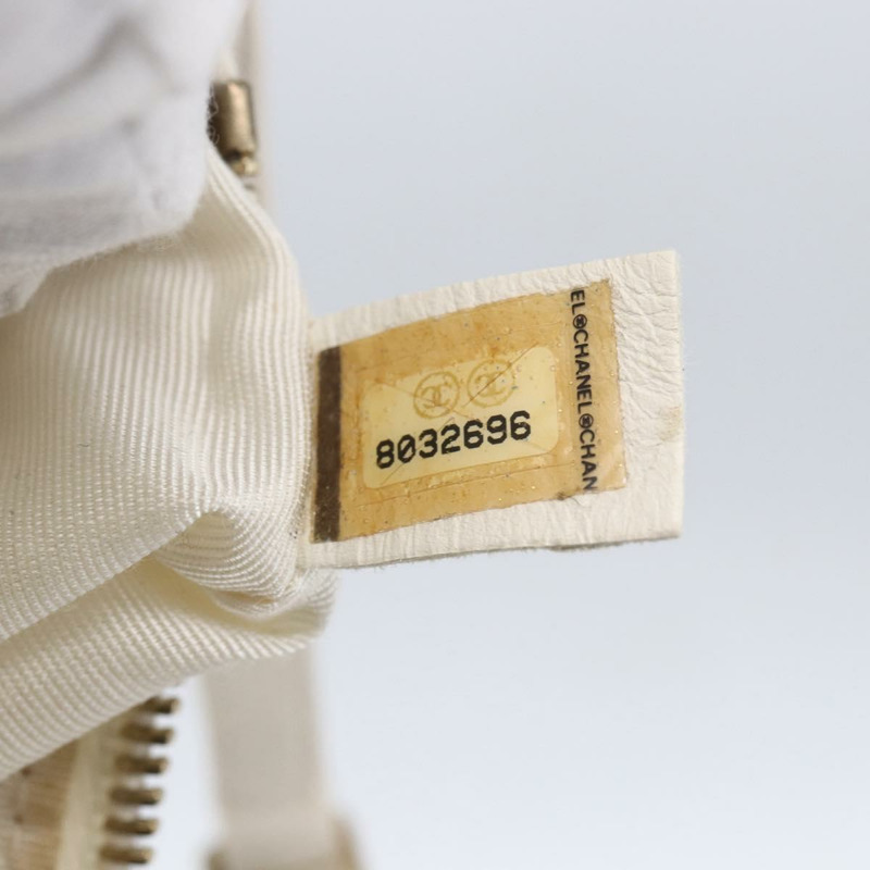 【日本直送】香奈兒山茶花手拿包 皮革 象牙色 金色 CC Auth 154902-10