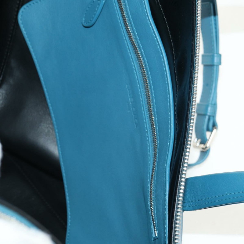 【日本直送】BALENCIAGA 三角形旅行包 M 號,皮革材質,兩用,淺藍色,貨號 476974,正品編號 154084V-26