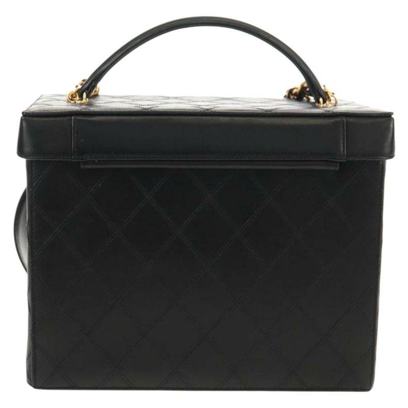 【日本直送】香奈兒雙色化妝包，羊皮材質，黑色金色雙C標誌，正品編號ka597V-1