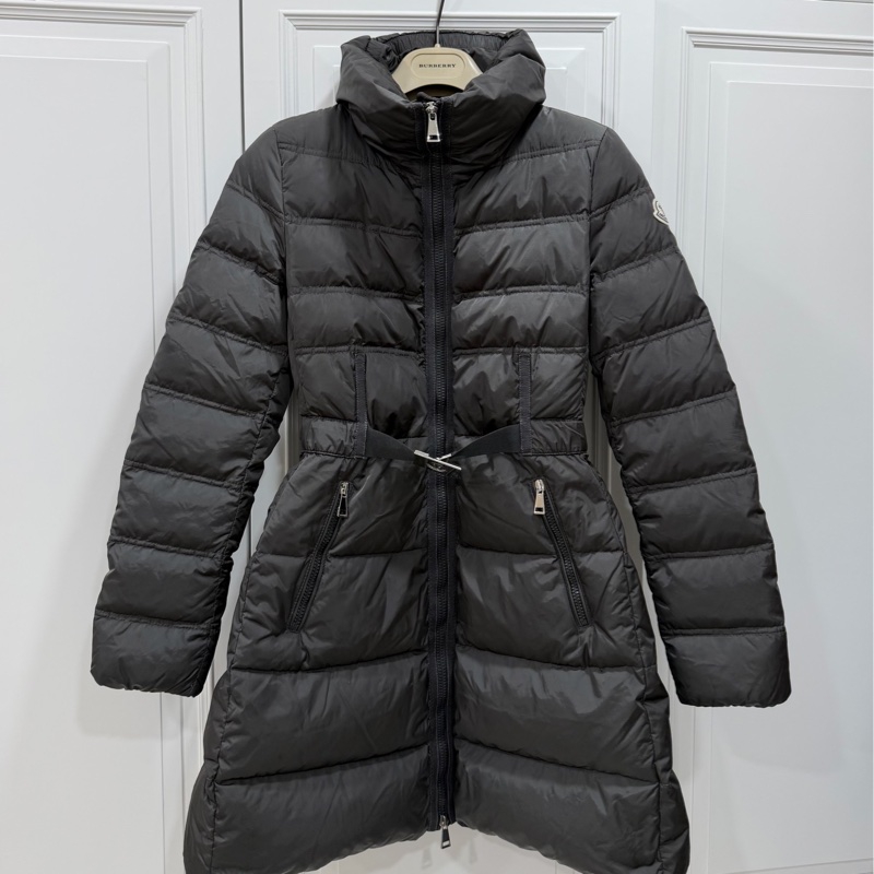 Moncler Accentewr 深灰色 立領拉鍊 腰釦 長版羽絨 羽絨外套 夾克 外套-10