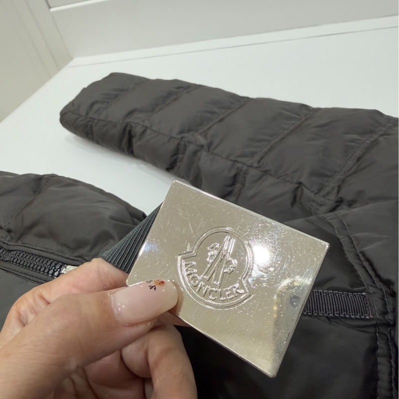 Moncler Accentewr 深灰色 立領拉鍊 腰釦 長版羽絨 羽絨外套 夾克 外套-13