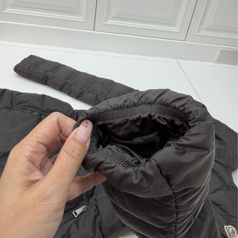 Moncler Accentewr 深灰色 立領拉鍊 腰釦 長版羽絨 羽絨外套 夾克 外套-16