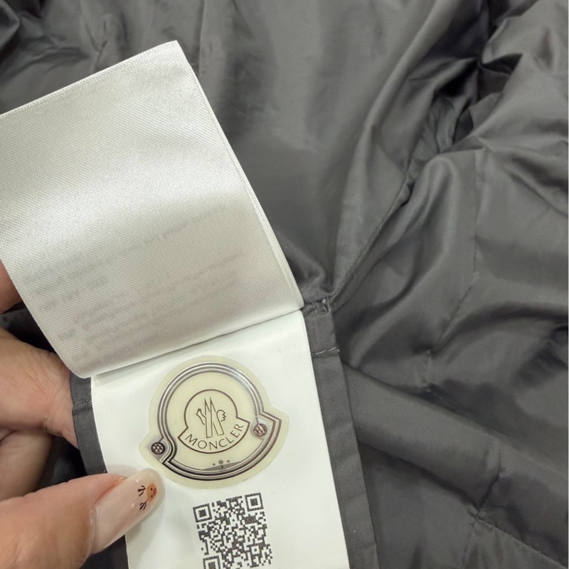 Moncler Accentewr 深灰色 立領拉鍊 腰釦 長版羽絨 羽絨外套 夾克 外套-19