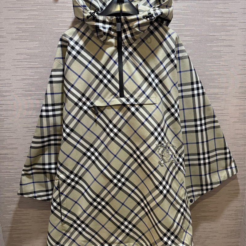 💎Han's house精品服飾💎 Burberry 刺繡 戰馬 格紋 斗篷 風衣 外套-1