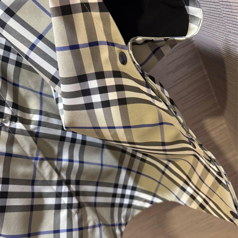 💎Han's house精品服飾💎 Burberry 刺繡 戰馬 格紋 斗篷 風衣 外套-2