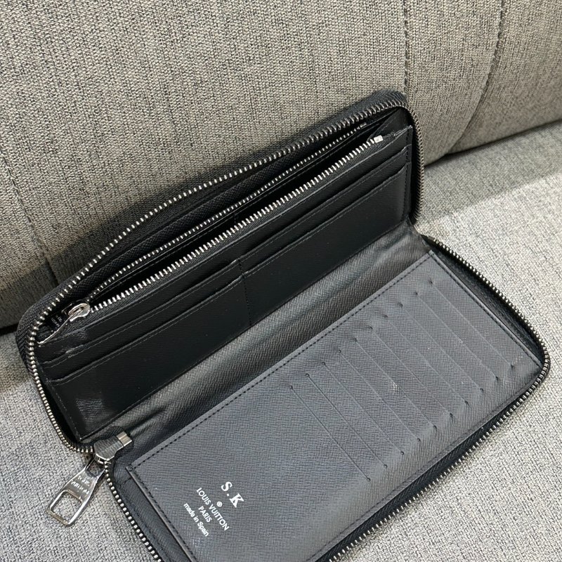 💎Han's house精品服飾💎LV LOUIS VUITTON 長夾 M62295-4