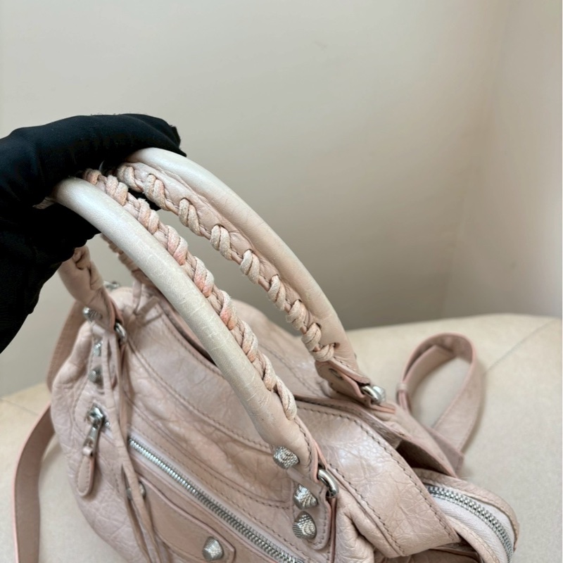 Balenciaga 粉色機車包💗-8