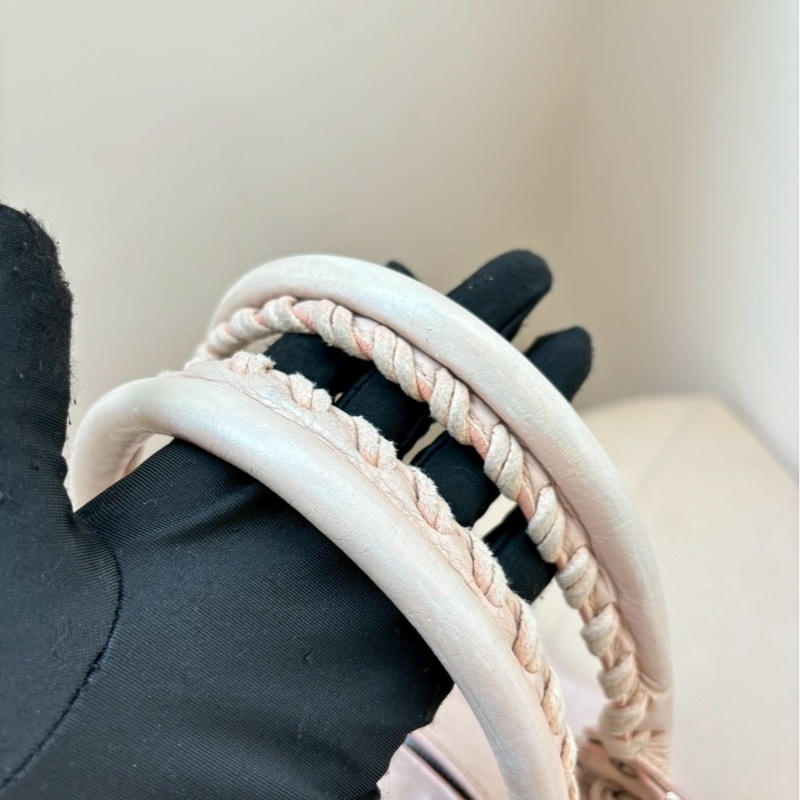 Balenciaga 粉色機車包💗-9