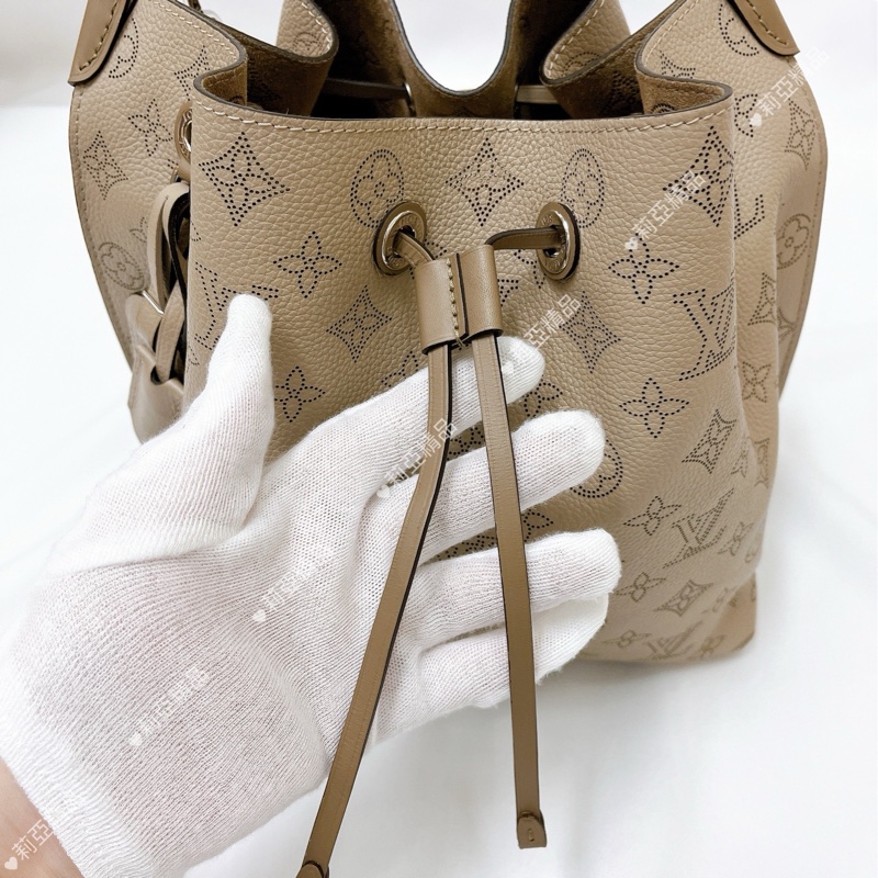 莉亞精品♡ LV 月光女神水桶包 大象灰 二手美品-3