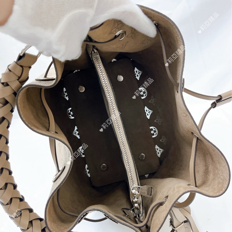 莉亞精品♡ LV 月光女神水桶包 大象灰 二手美品-15