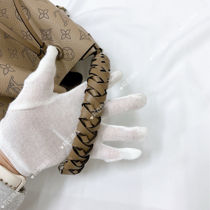 莉亞精品♡ LV 月光女神水桶包 大象灰 二手美品-16