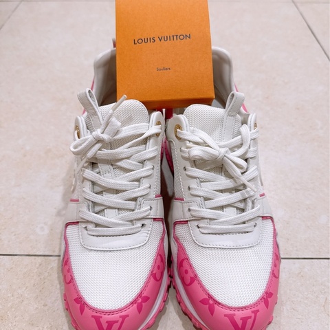 Louis Vuitton Run Away Sneaker粉色老花運動鞋