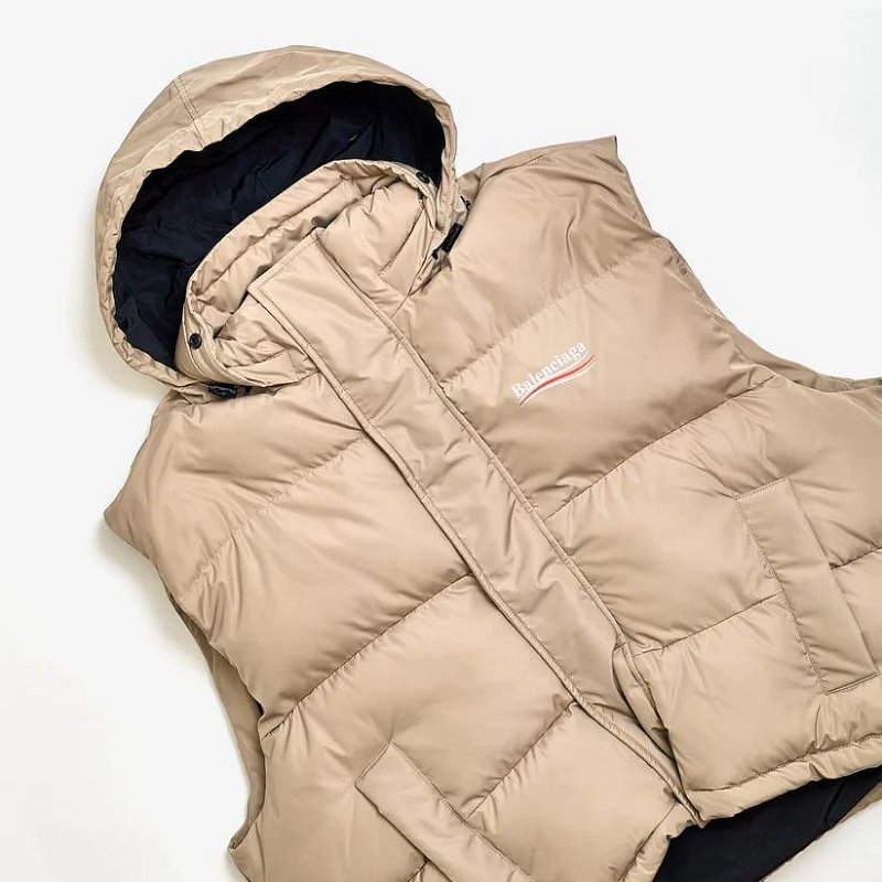 💎Han's house精品服飾💎 Balenciaga 巴黎世家 可樂 背心 原價102800-1