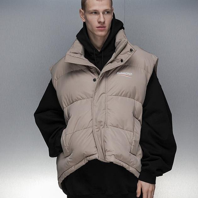 💎Han's house精品服飾💎 Balenciaga 巴黎世家 可樂 背心 原價102800-3