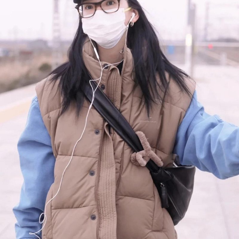 💎Han's house精品服飾💎 Balenciaga 巴黎世家 可樂 背心 原價102800-5