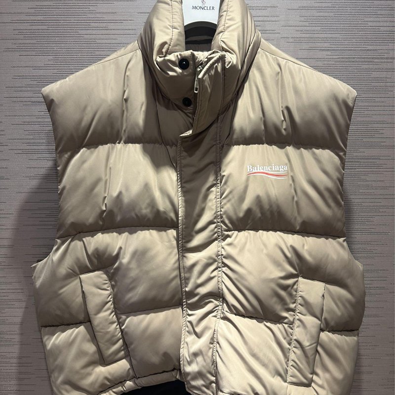 💎Han's house精品服飾💎 Balenciaga 巴黎世家 可樂 背心 原價102800-8