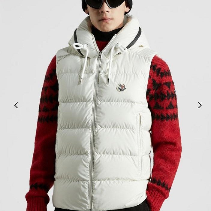💎Han's house精品服飾💎 moncler Cardamine 羽絨 連帽 背心 原價54000-5