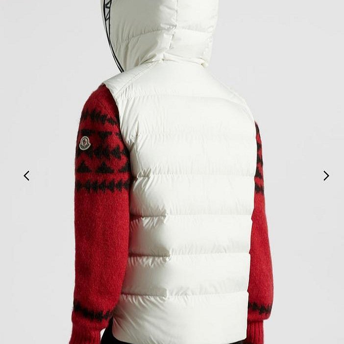 💎Han's house精品服飾💎 moncler Cardamine 羽絨 連帽 背心 原價54000-7