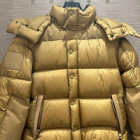 💎Han's house精品服飾💎Burberry 羽絨 連帽 外套 可拆變背心 原價62700