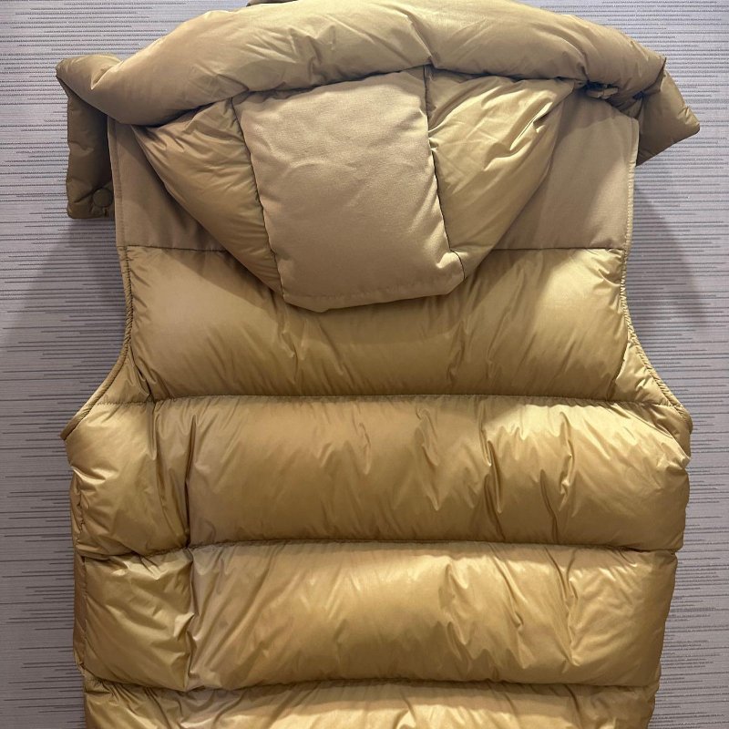 💎Han's house精品服飾💎Burberry 羽絨 連帽 外套 可拆變背心 原價62700-5
