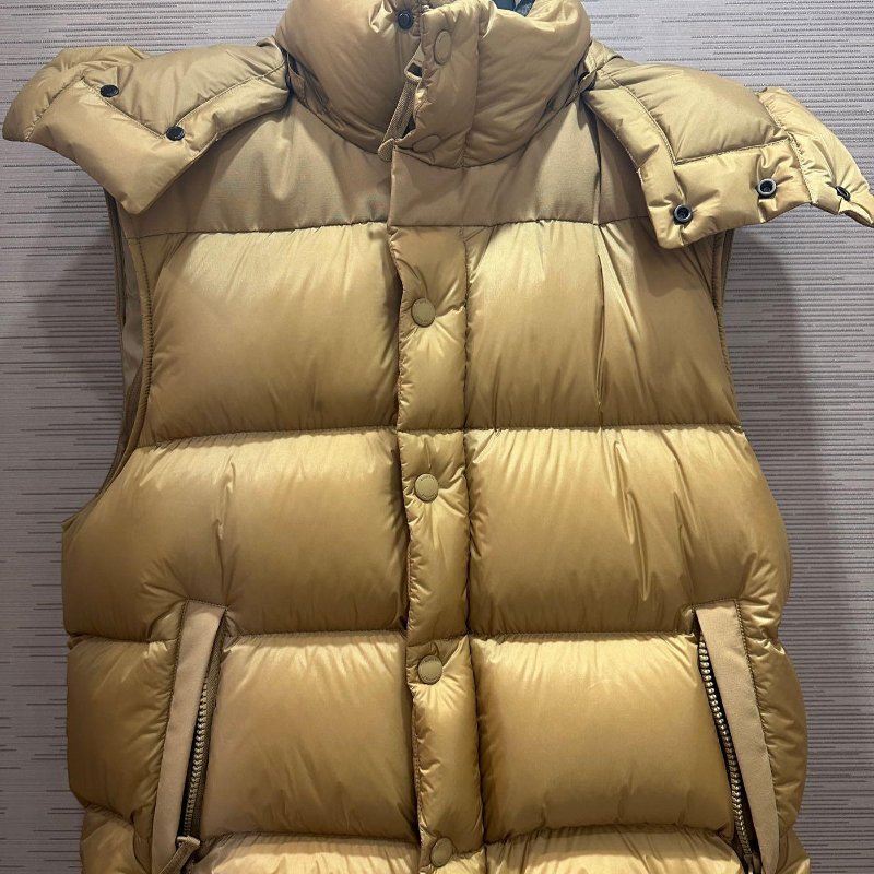 💎Han's house精品服飾💎Burberry 羽絨 連帽 外套 可拆變背心 原價62700-6