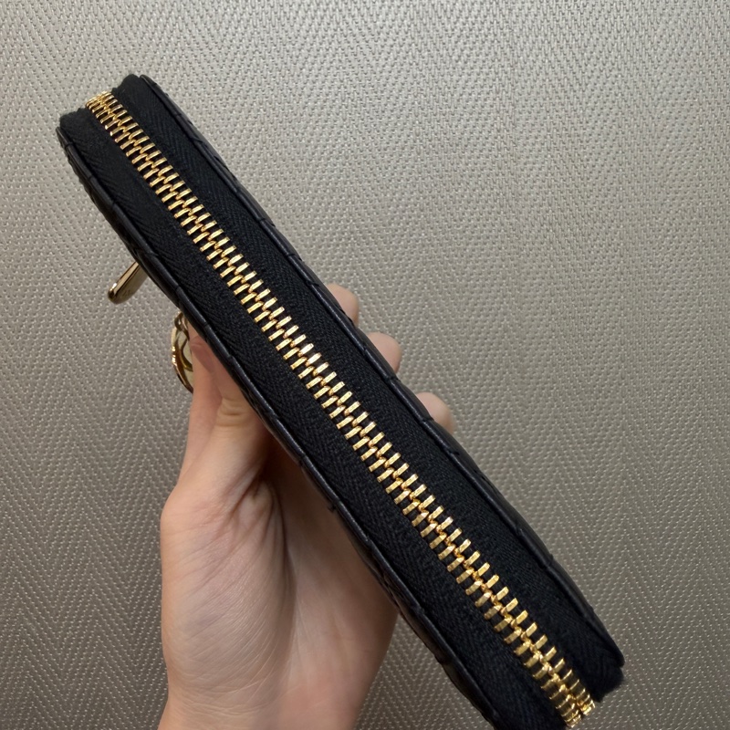 Dior 黑羊皮金釦Lady Dior中夾-5