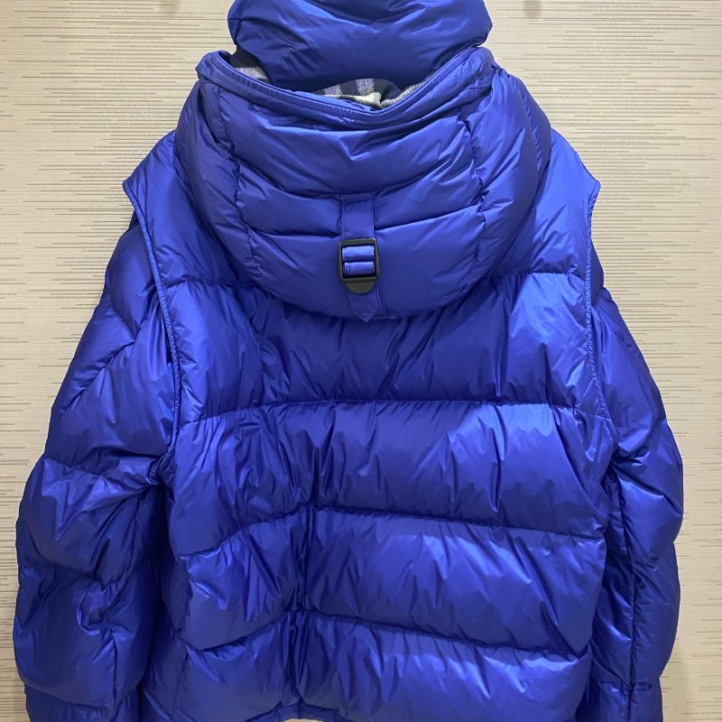 💎Han's house精品服飾💎Burberry 羽絨 連帽 外套 可拆變 背心 原價55000-6