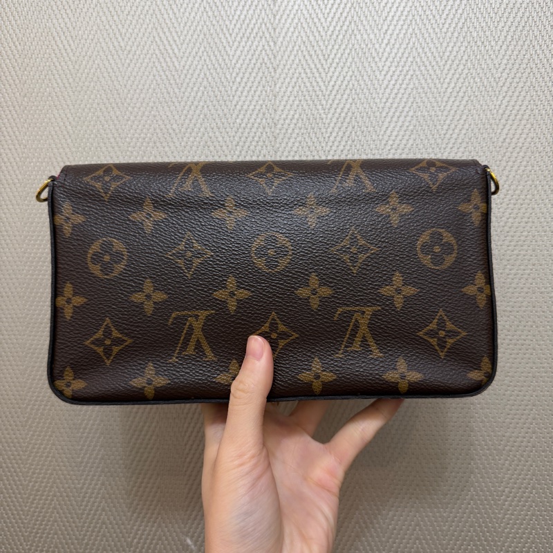 LV 原花金釦三合一鍊包M81896-5