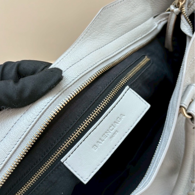 🏷️ Balenciaga 霧霾藍機車包-4