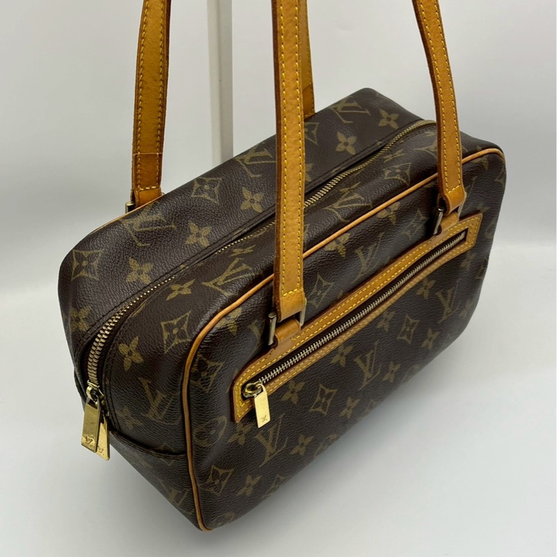 🏷️ Louis Vuitton 開口笑-14