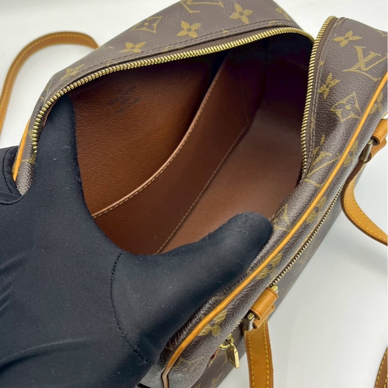 🏷️ Louis Vuitton 開口笑-17