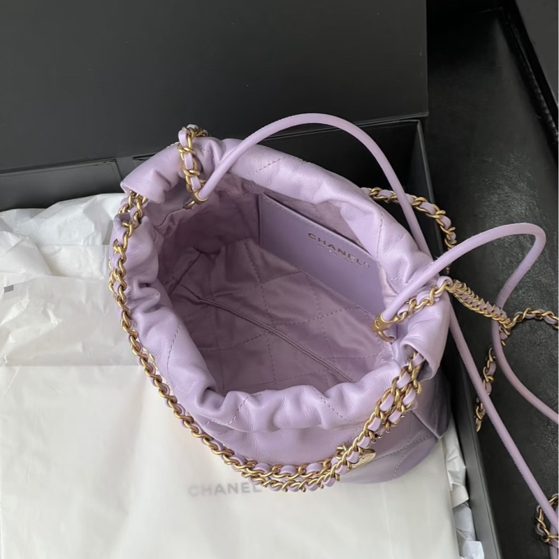 98新香奈兒22bagmini香芋紫可愛又精緻的一隻 24年的包 小牛皮材質 好成色 有使用痕跡-4