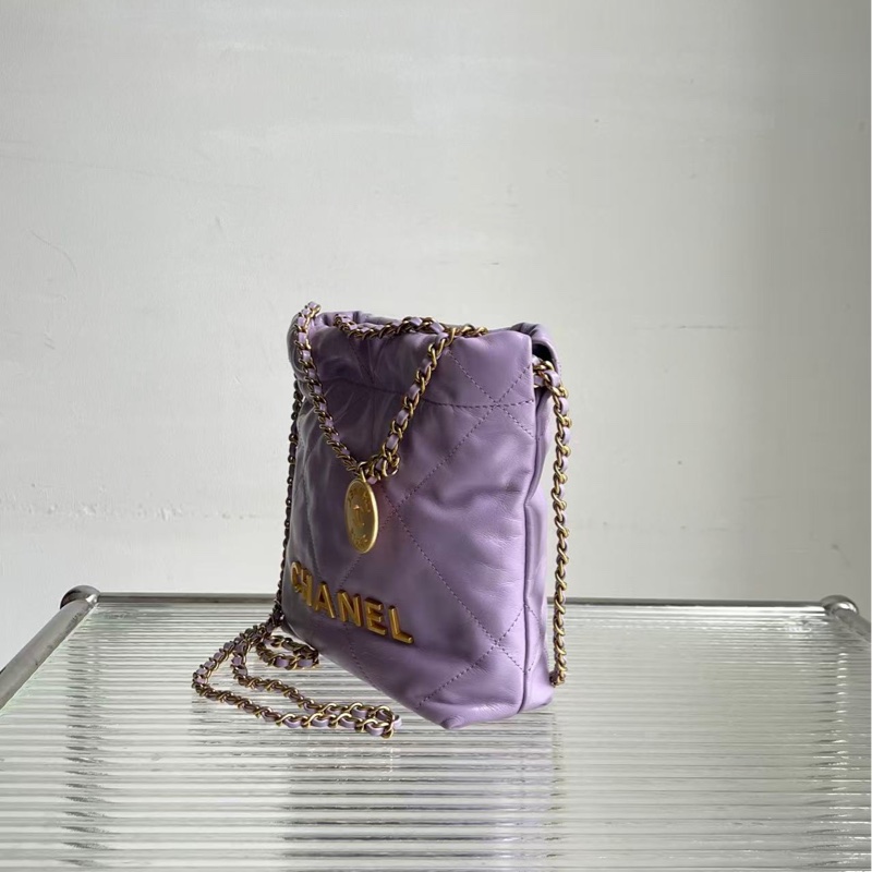 98新香奈兒22bagmini香芋紫可愛又精緻的一隻 24年的包 小牛皮材質 好成色 有使用痕跡-3