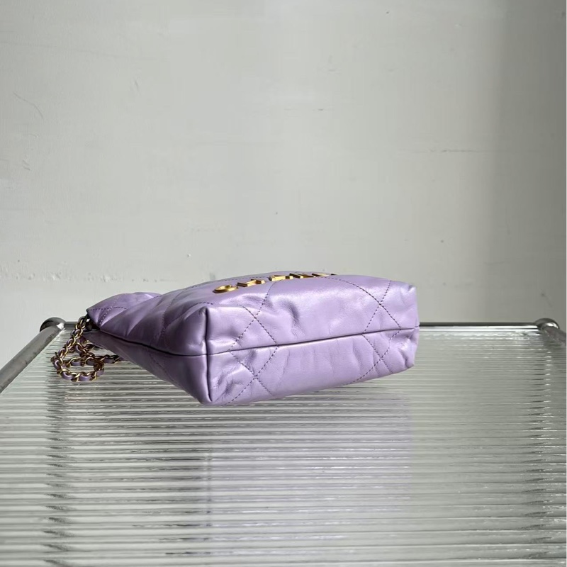 98新香奈兒22bagmini香芋紫可愛又精緻的一隻 24年的包 小牛皮材質 好成色 有使用痕跡-5