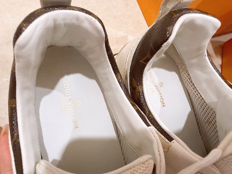 Louis Vuitton (LV) Run Away Sneaker經典老花運動鞋-3