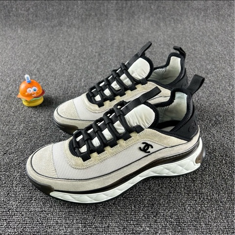 97新Chanel香奈兒熊貓運動鞋 尺碼：37.5 碼雙C小金扣低調奢華 熊貓配色