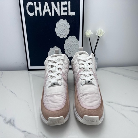 Chanel香奈兒 淡粉色運動鞋 39碼