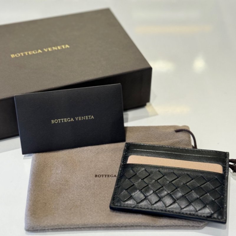 🎊佳節特賣🎁Bottega Veneta 162150 經典小羊皮編織名片卡夾 黑色-5