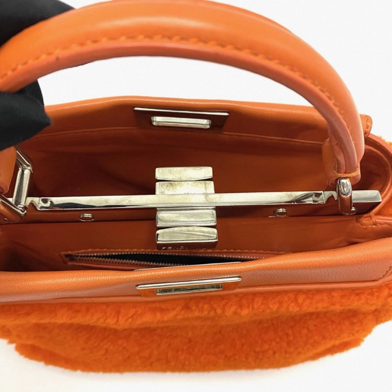 FENDI 橙色銀扣限量款羊羔毛小號peekaboo手提肩背斜背包 25*18*12 98新配件塵袋-5