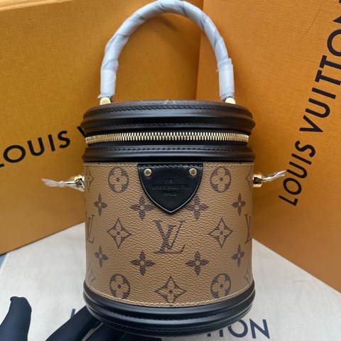 25年11月  路易威登Lv發財桶 五金全膜 附件齊全 防塵袋