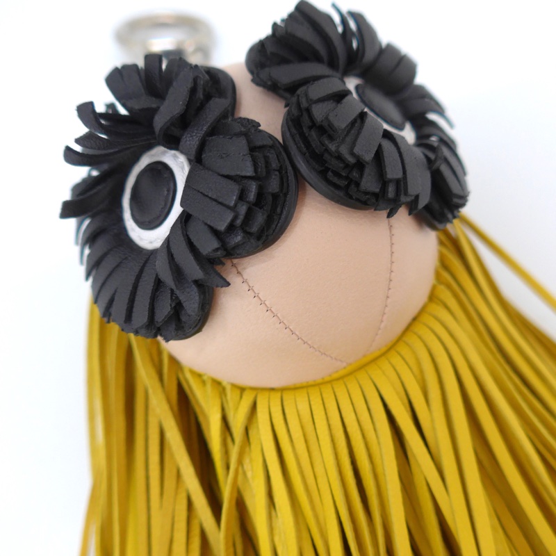 FENDI 經典花朵眼睛黃色皮革流蘇吊飾-3